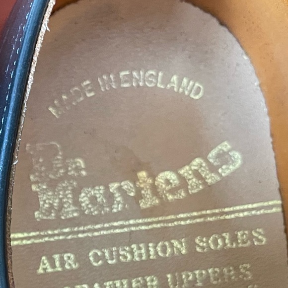 Dr. Martins~ VINTAGE~VERY RARE 2 eye Oxford - Picture 2 of 7
